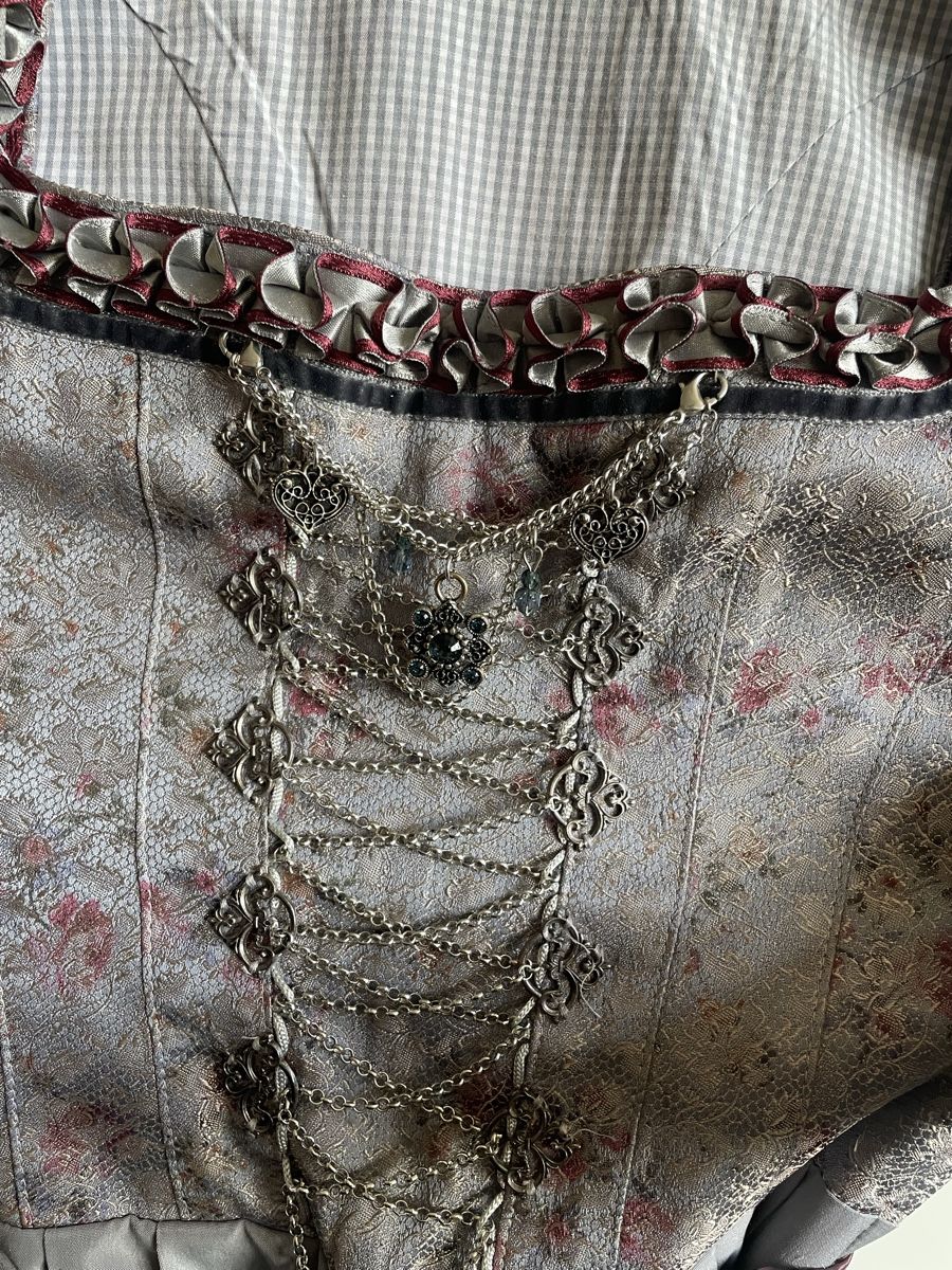 Kleider: Dirndl – Gebraucht aus sennwald von pablo.93 2