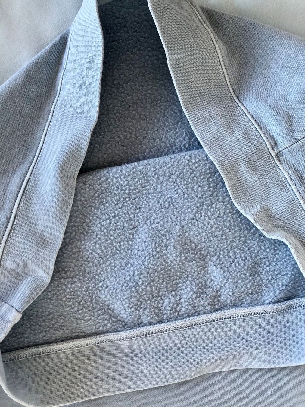 Pullover & Sweatshirts: Sweat vintage bleu clair taille L – Gebraucht aus Le Crêt-p-Semsales von staglione69 4