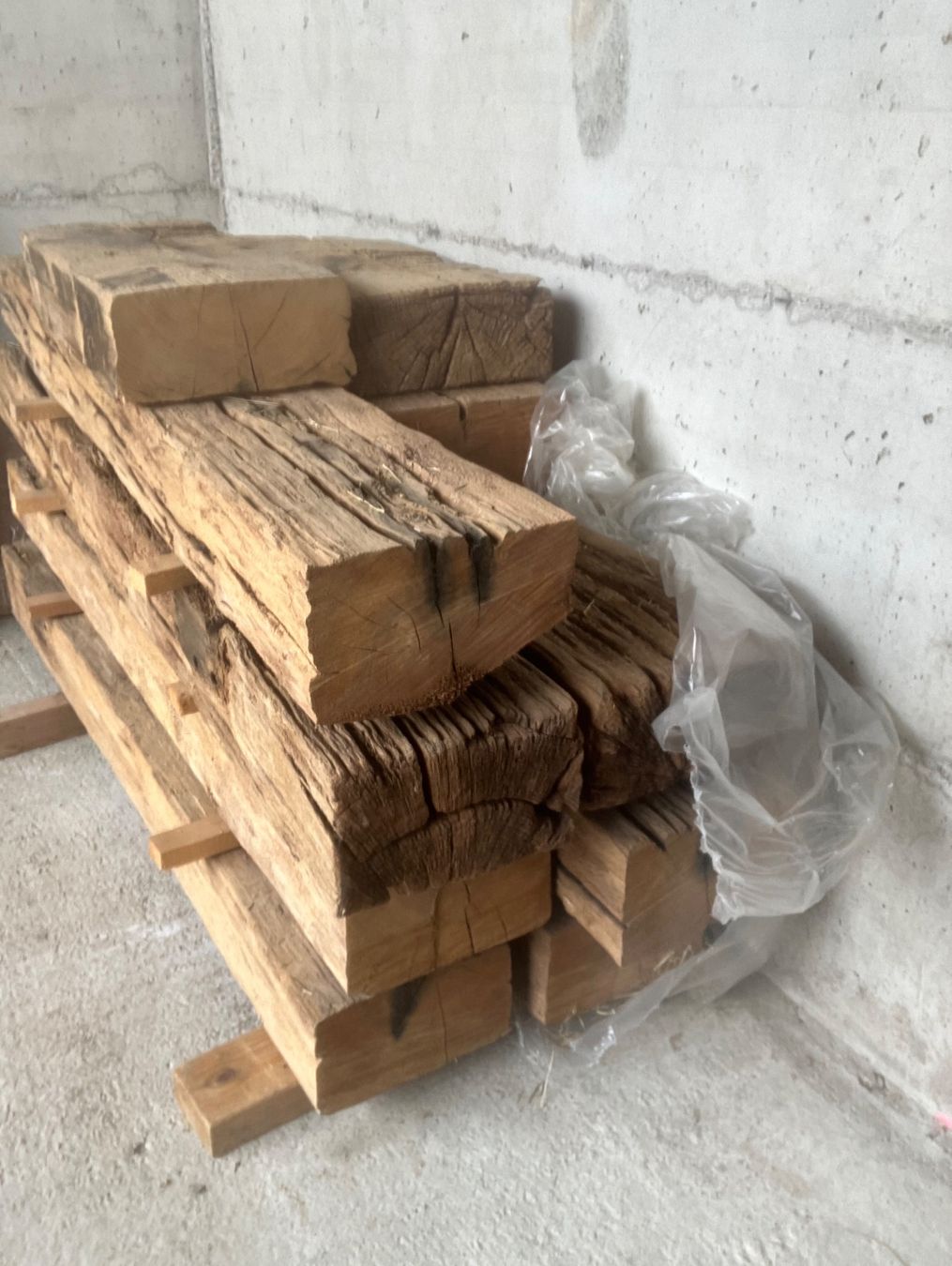 Articles en bois: Altholz Eiche rustikal – D'occasion à Wädenswil par fraene87 1