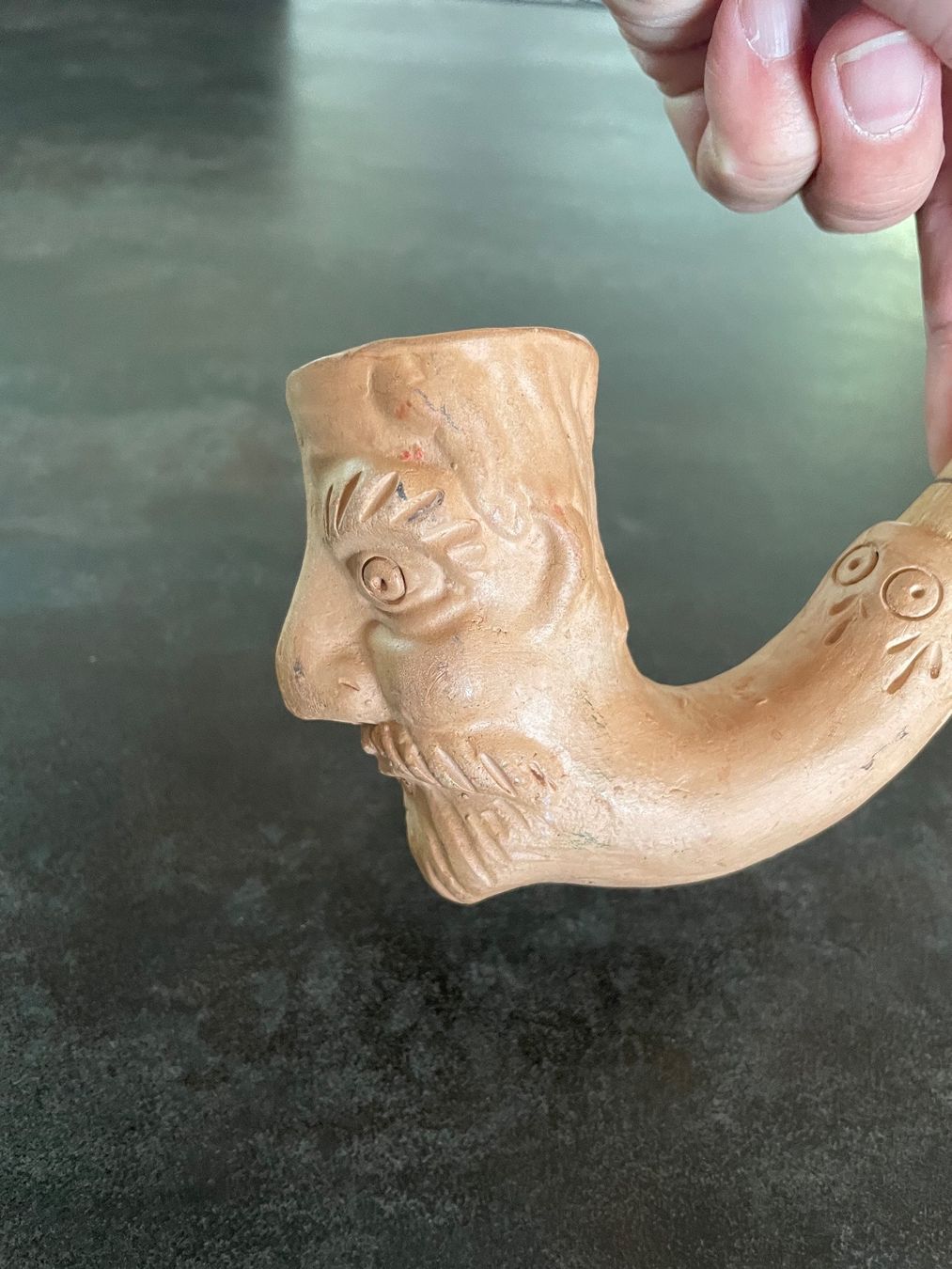 Pipe & Accessori: Ancienne Pipe Visage Sculpté bois et Terre Cuite – Usato da Vallamand venduto da Bricbracbroc82 5