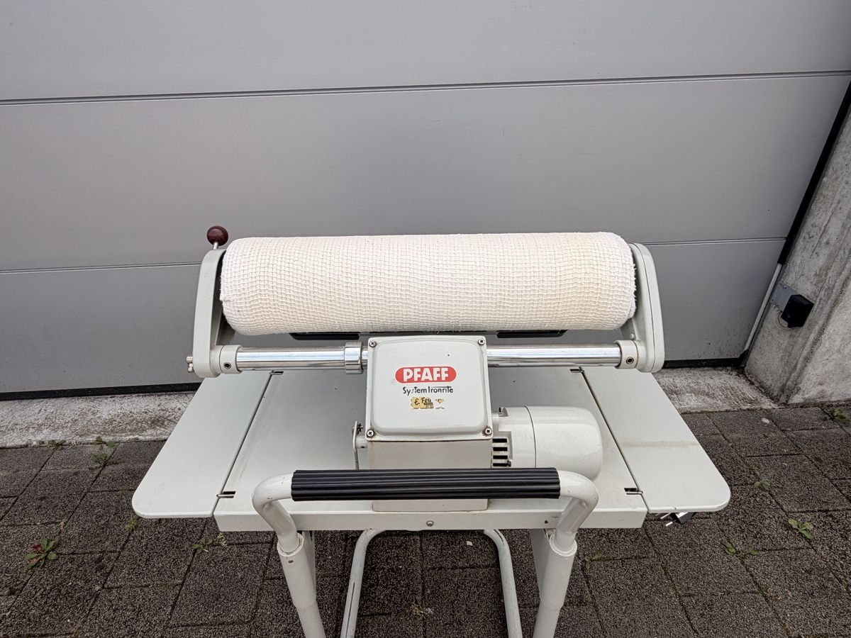 Tutte le macchine: Pfaff Bügelmaschine – Difettoso da Berneck venduto da Lifederer 5