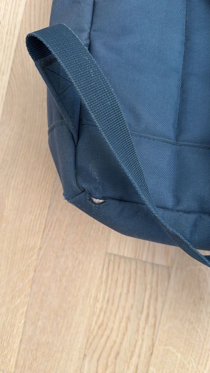 Herschel Zaini: Herschel Rucksack Dunkelblau – Usato da Basel venduto da FannySt 2