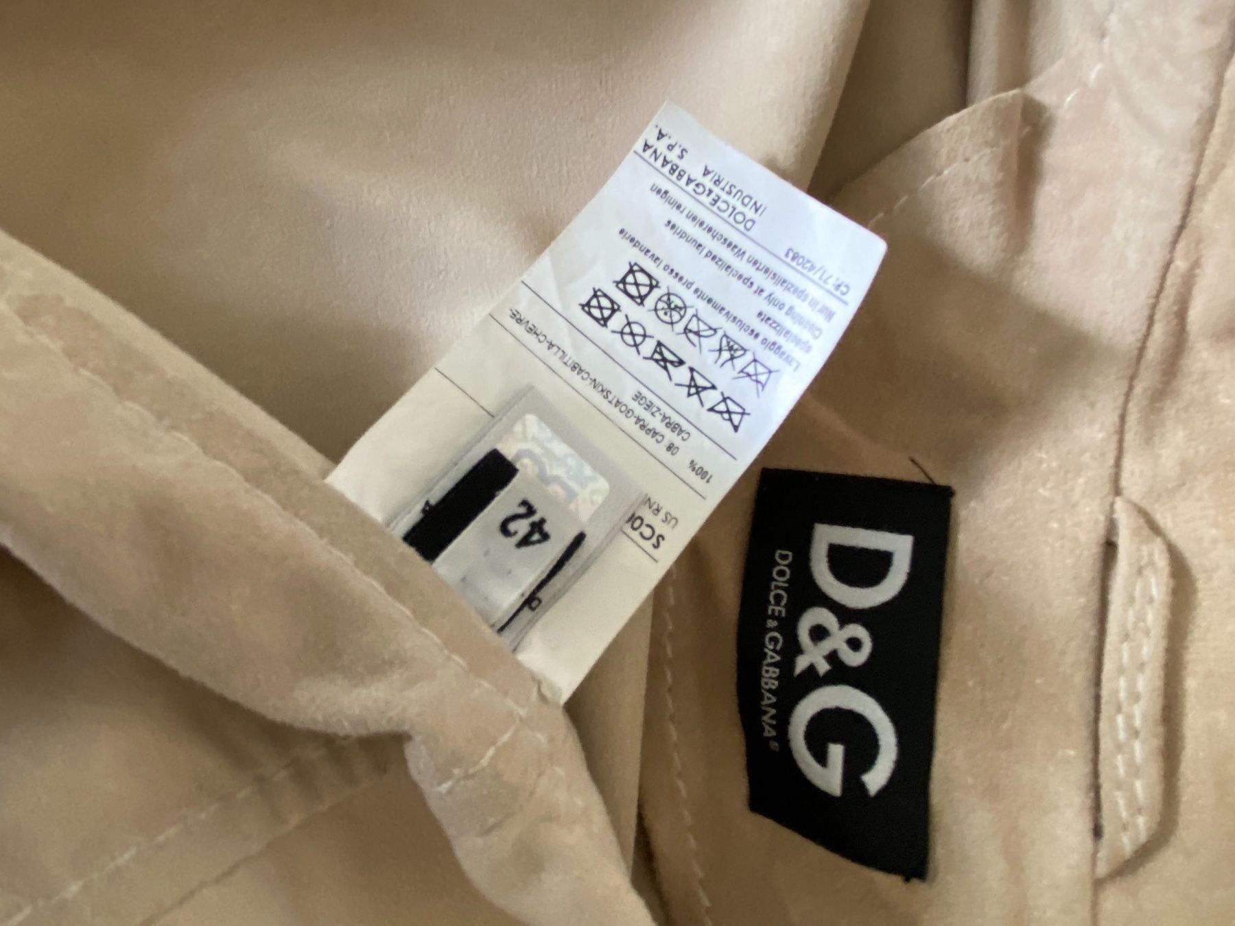 Dolce & Gabbana Cappotti: Orginal Dolce & Gabbana Mantel – Usato da Kilchberg ZH venduto da happyymee 6