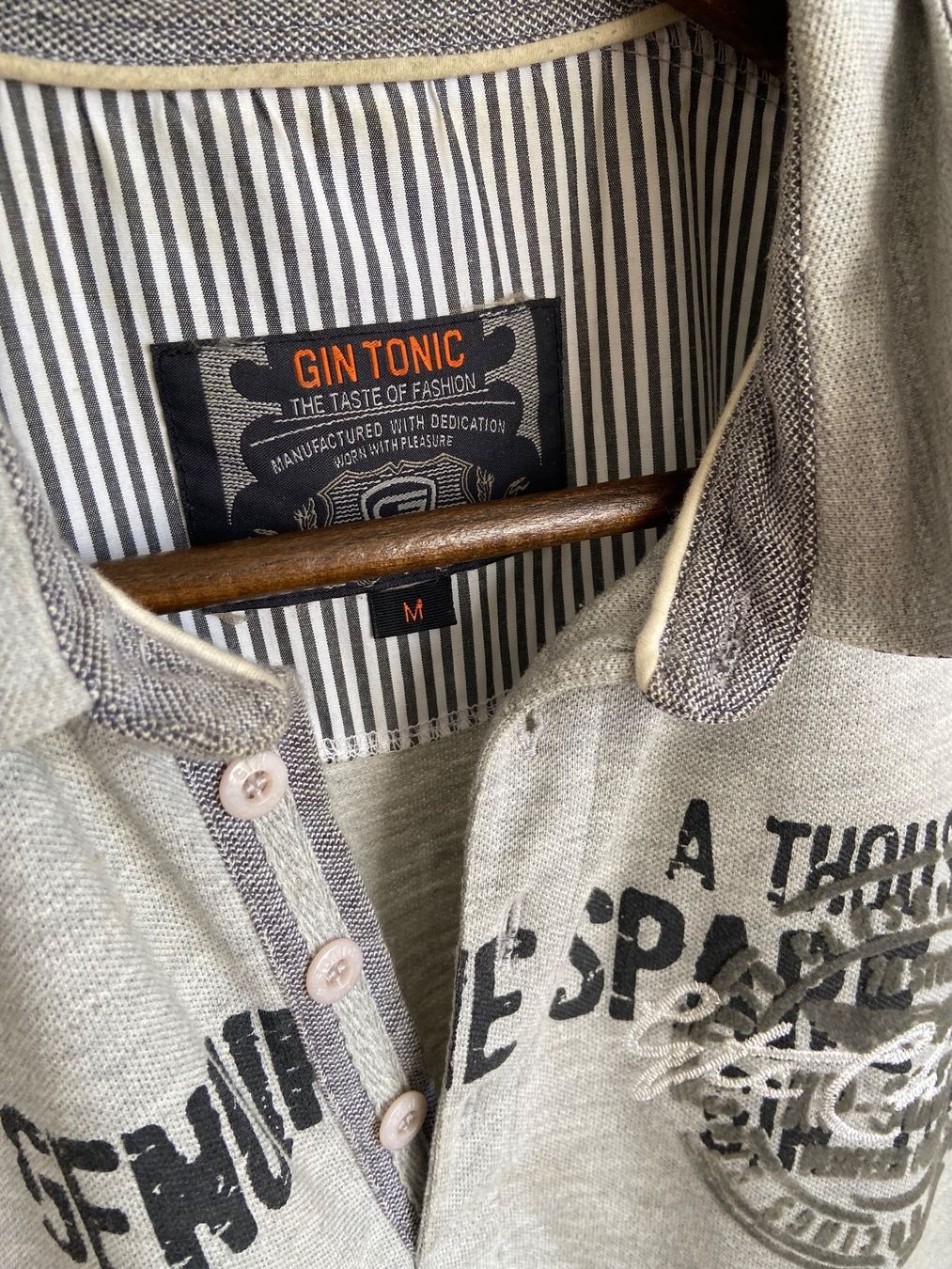 Polo-Shirts: Poloshirt Gin Tonic Grösse M – Gebraucht aus Hittnau von Oracel 4