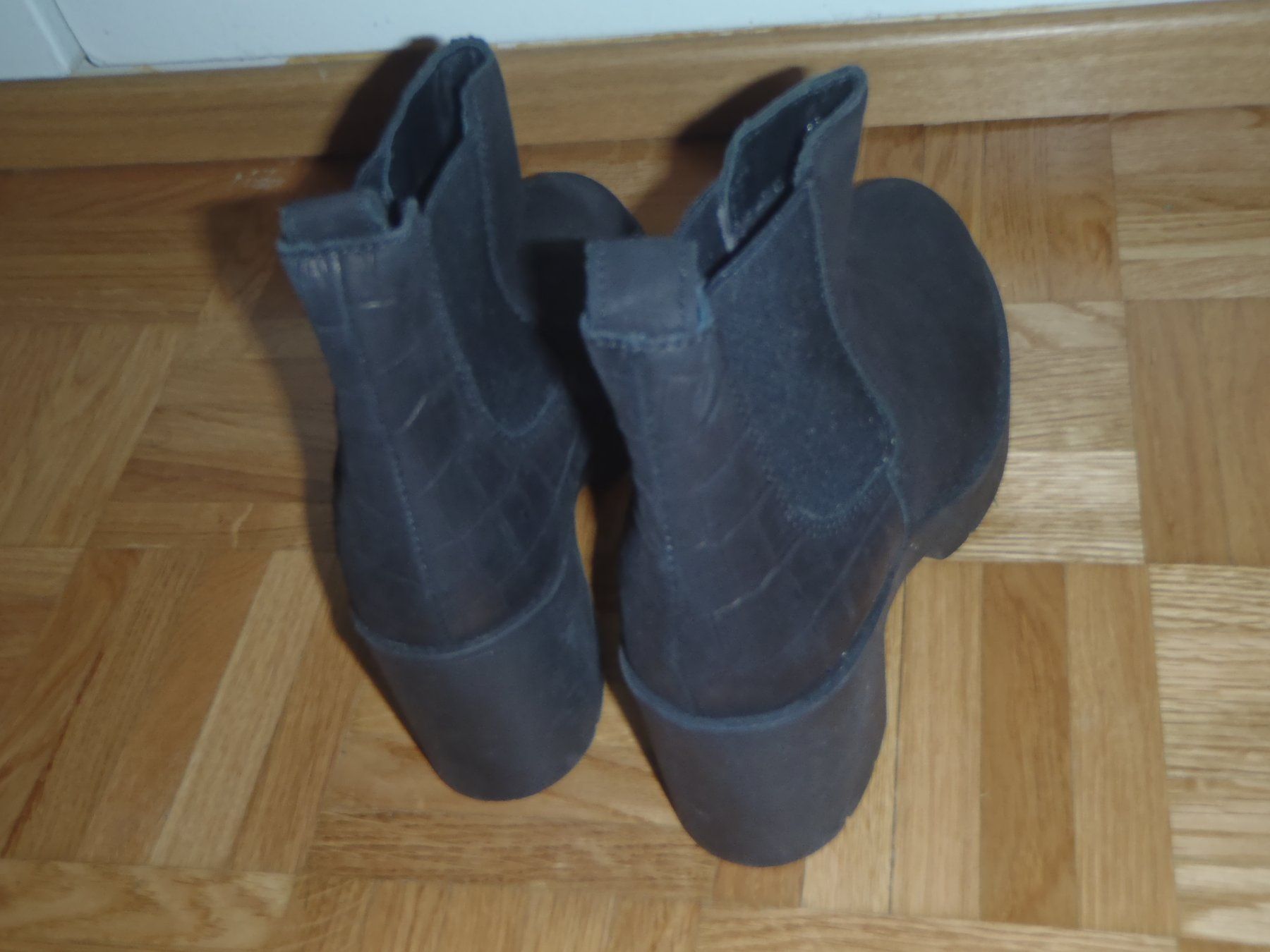 Scarpe da donna: Schwarze Herbst-Boots - stylisch & bequem! – Nuovo (secondo la descrizione) da Horgen venduto da Amanda30 3