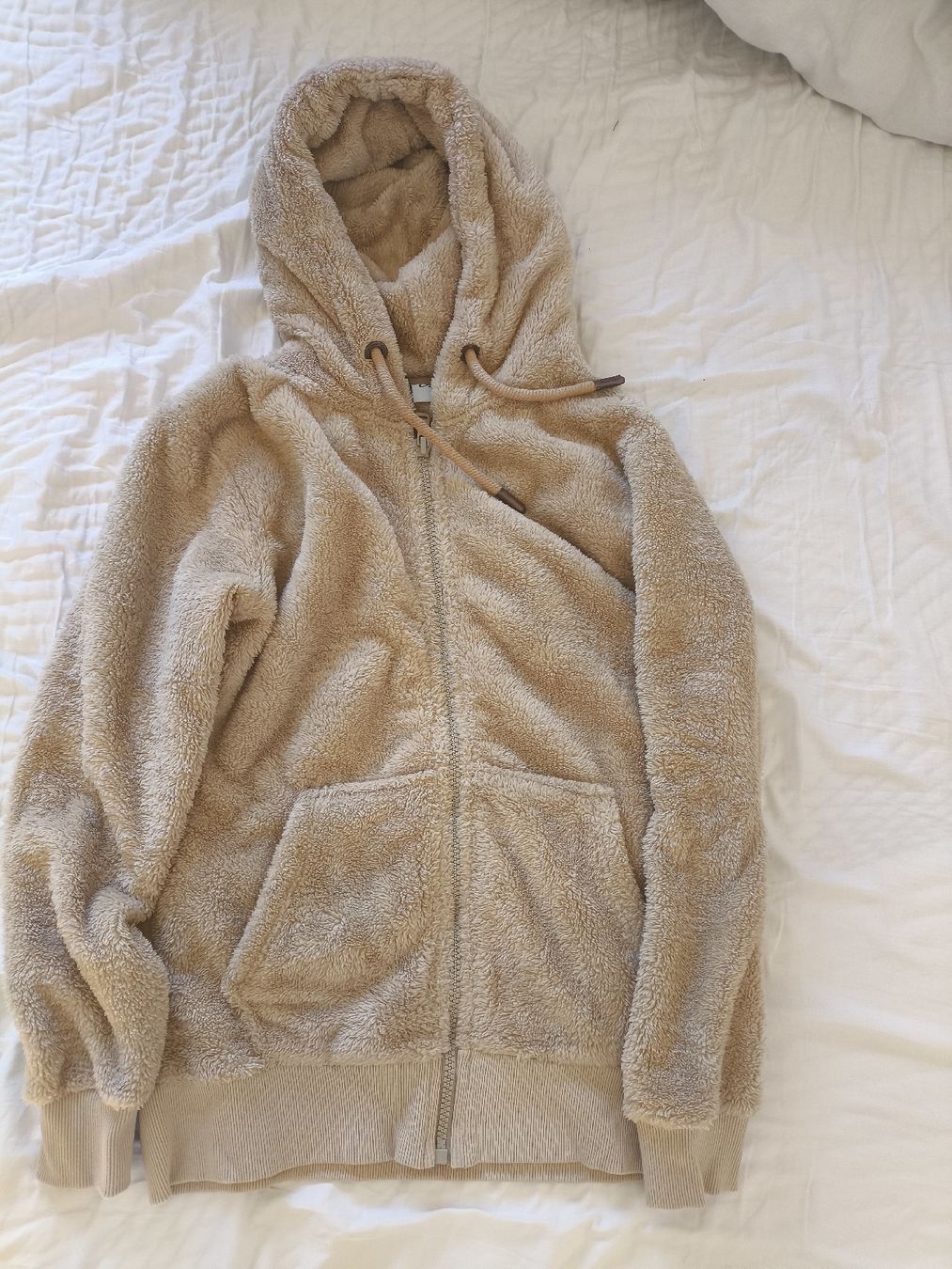 Maglioni & Felpe: Bären-Sweatshirt – Nuovo e nell'imballaggio originale da Münchenbuchsee venduto da ben_vbw7