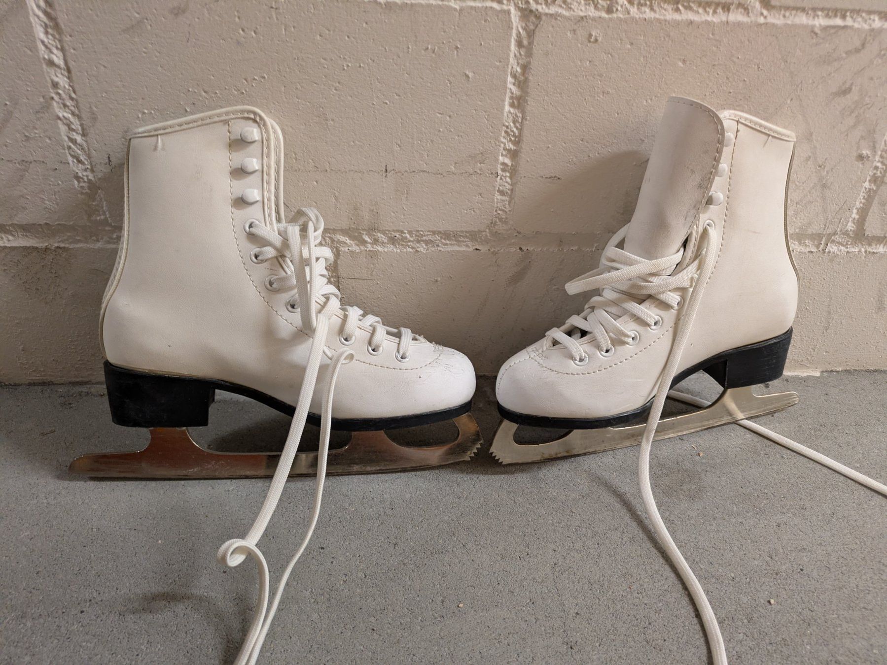 Pattini da ghiaccio: Mädchen Schlittschuhe – Usato da Zürich venduto da my_sharona