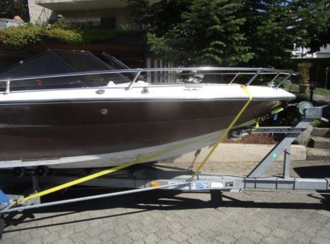 Chaparral Boote: Motorboot mit Bodenseezulassung – Defekt aus Weinfelden von adi0310 4