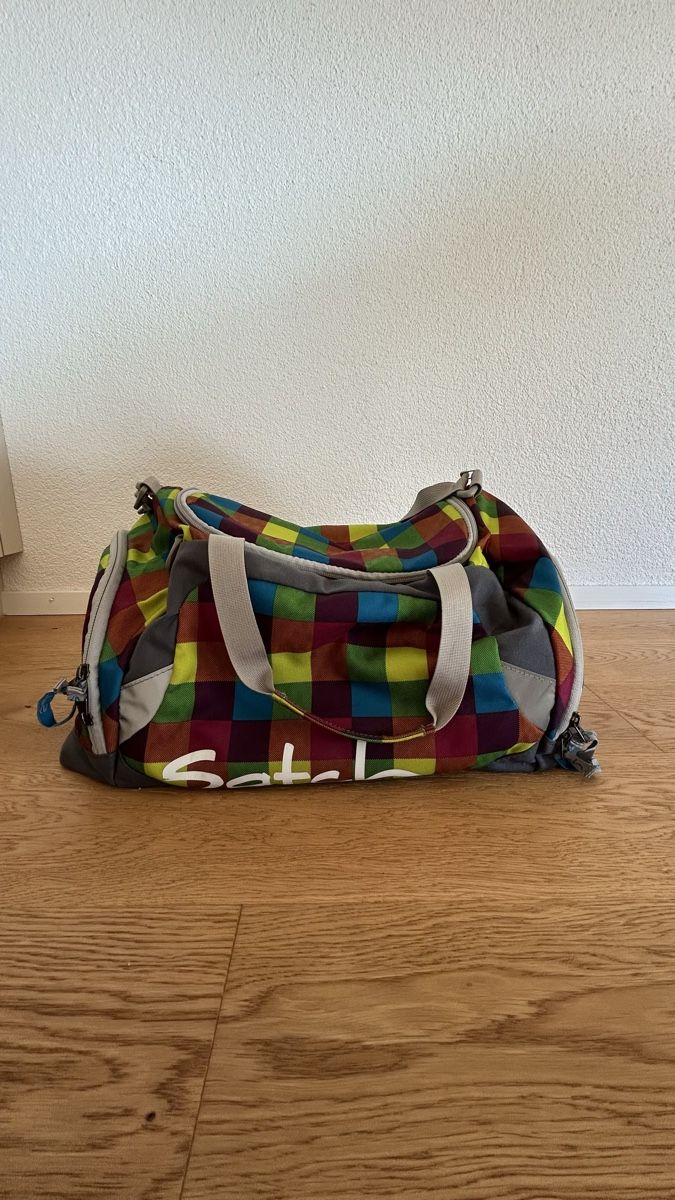 Satch Borse: Sporttasche Satch – Usato da Buochs venduto da pfuisili_91 1