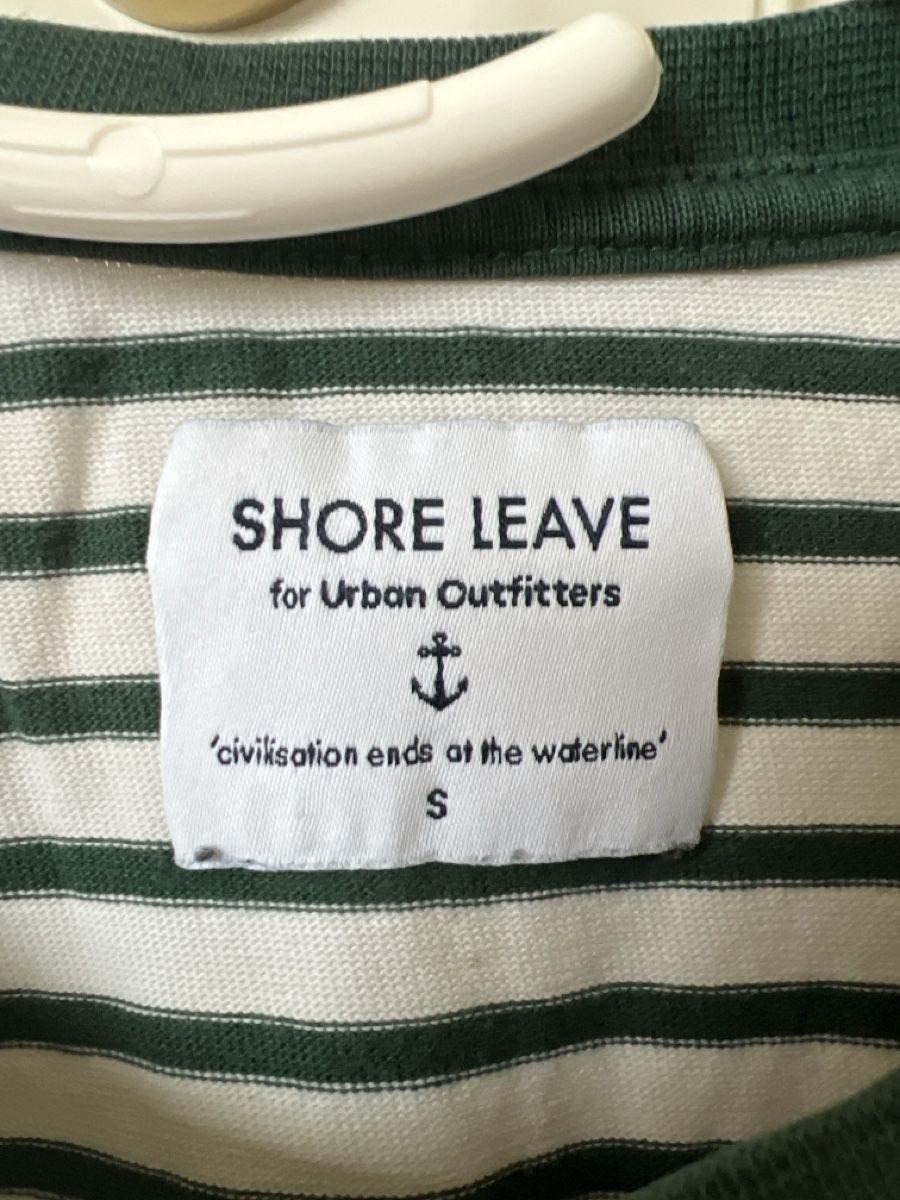 Urban Outfitters T-shirt: Long Sleeve Shirt von Shore Leave, Gr. S – Usato da Zollikon venduto da lnhw1 2