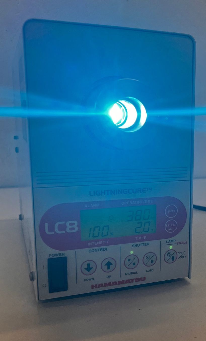 Accessori da laboratorio: Hamamatsu L9588-06 LC8 Lightningcure Spot Light Source – Usato da Niederdorf venduto da LeptonAG_Labor 6