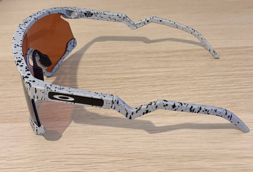 Oakley Lunettes & Verres: Oakley Sonnenbrille Custom – D'occasion à Niederrohrdorf par brasamare 1