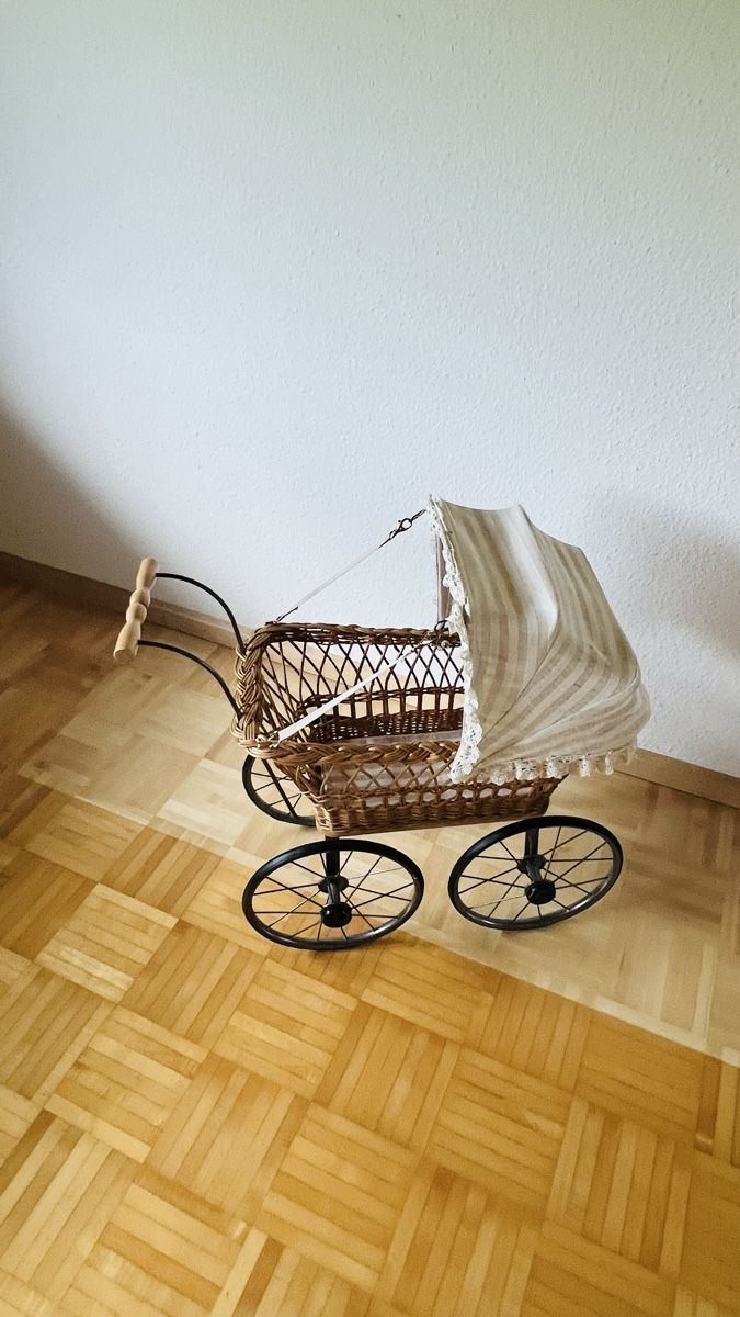 Puppenwagen: Antiker Puppenwagen – Gebraucht aus Röschenz von tan_xlt9 2