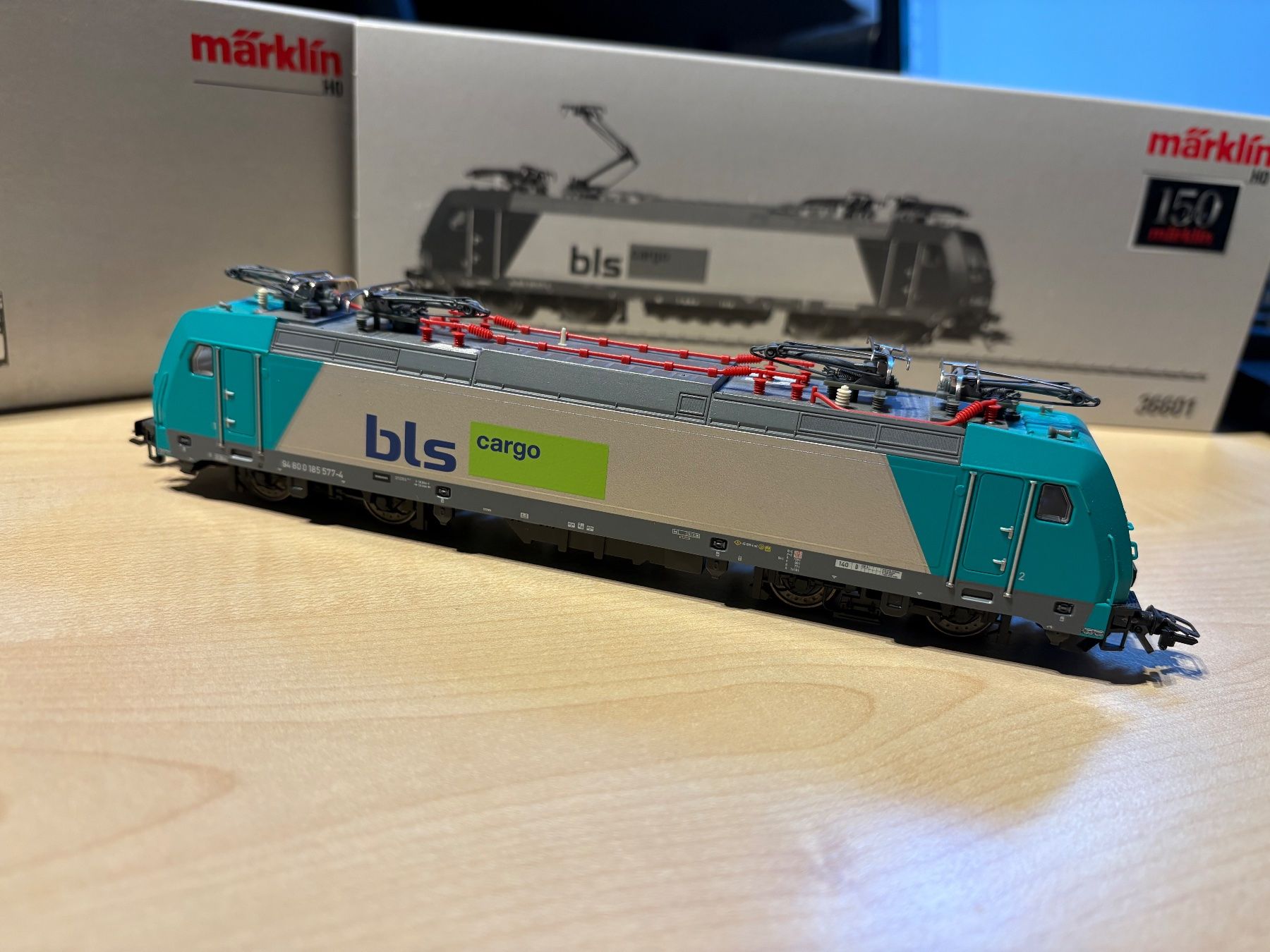 Märklin Trains électriques: Maerklin 36601 BLS 485 – Neuf avec emballage d'origine à Corcelles Payerne par Pierre66