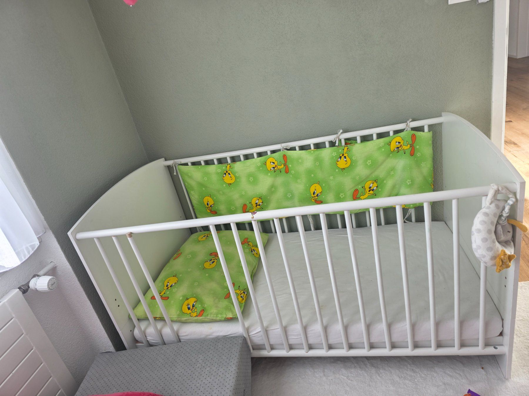 Letti: Kinderbett Gitterbett weiss – Usato da St. Margrethen SG venduto da Alpinemoebel 1