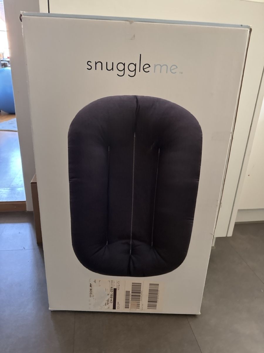 Coussins: Snuggle Me Baby Lounge - Grau – D'occasion à Urtenen-Schönbühl par Sarah0909