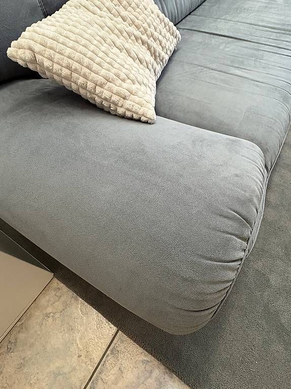 Divani: Alcantara Design 3er Sofa – Usato da Wangen SZ venduto da timbales 2