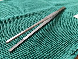 Pinzette 30 cm /  Edelstahl ~÷• medizinisch