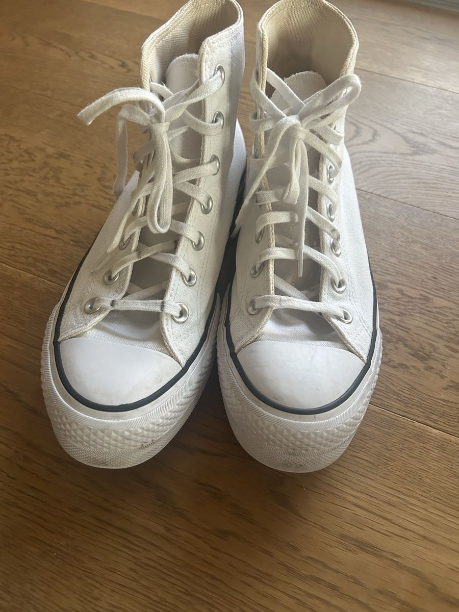 Converse Chaussures hommes: Converse All Star Grösse 38 – D'occasion à Hausen am Albis par leonie.mitti 1