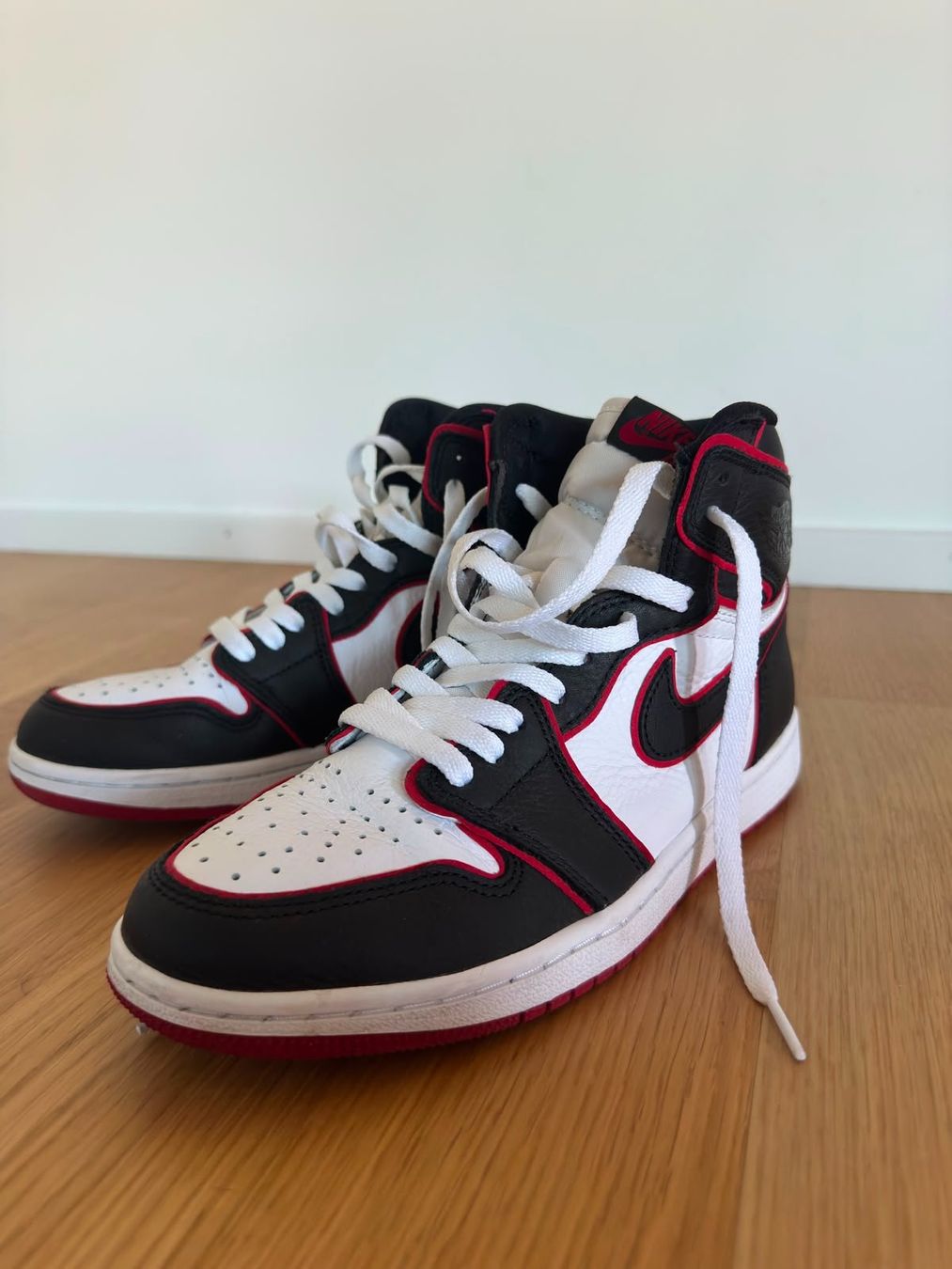 Nike Chaussures hommes: Nike Jordan 1 Bloodline Retro High – D'occasion à Luzern par ppc_69xt 1