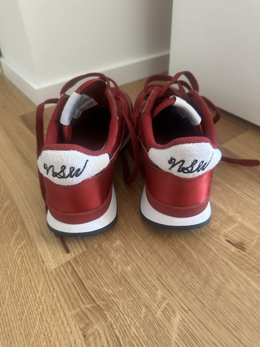 Nike Scarpe da donna: Nike Schuhe – Usato da Dietikon venduto da Terezah 1