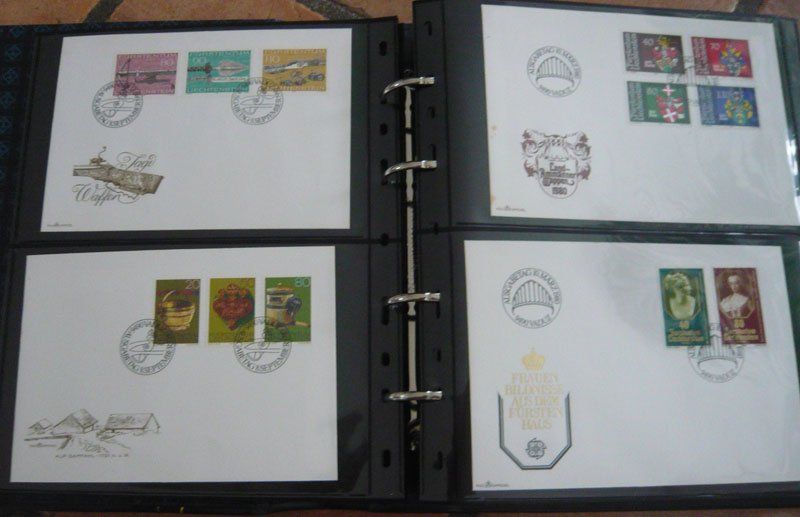 Tutti i francobolli: Album mit FL-Briefmarken und Ansichtskarten – Usato da Ruggell venduto da Dolce9 4