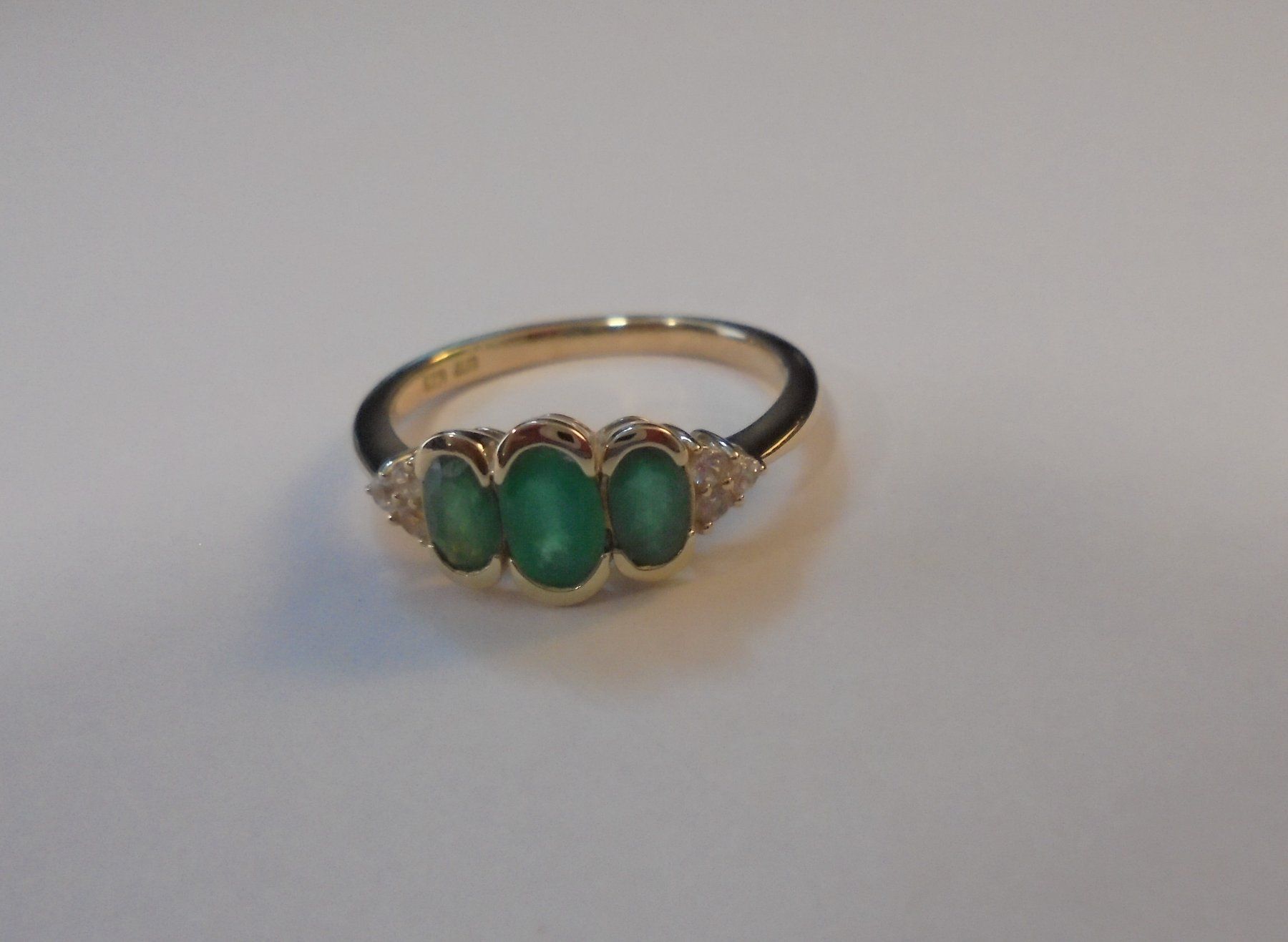 Anelli: Echtschmuck: Smaragd-Goldring. Grösse 53/17 – Nuovo (secondo la descrizione) da Zuchwil venduto da maumauchi 8