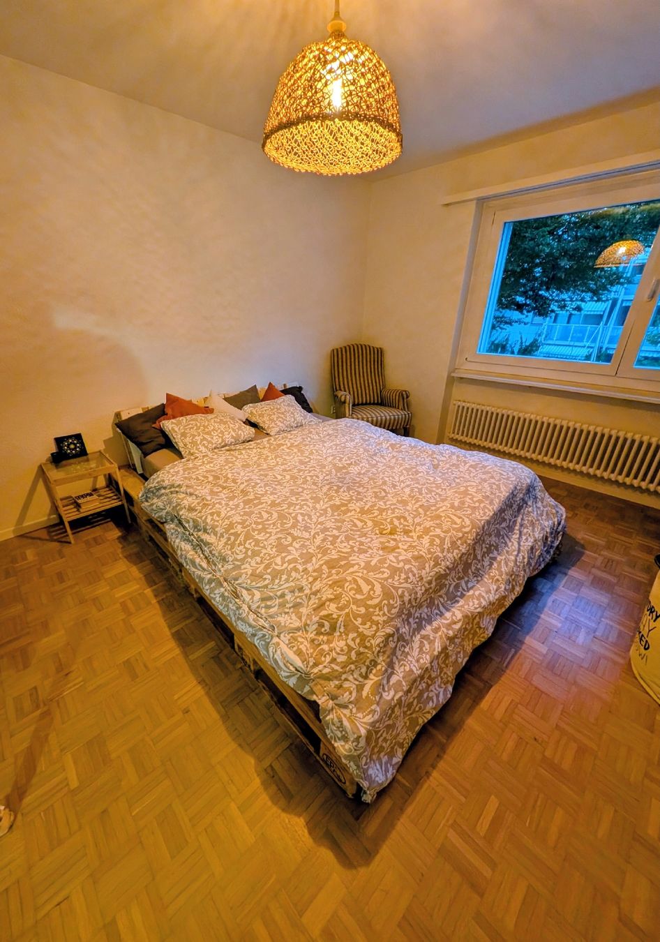 Letti: Palettenbett mit Kopfteil – Usato da Zürich venduto da ele_pwk7 5