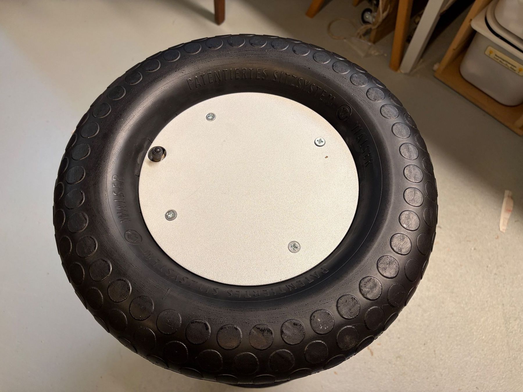 Sgabelli: Hocker mit Pneufuss – Usato da Brugg AG venduto da bevobu 4