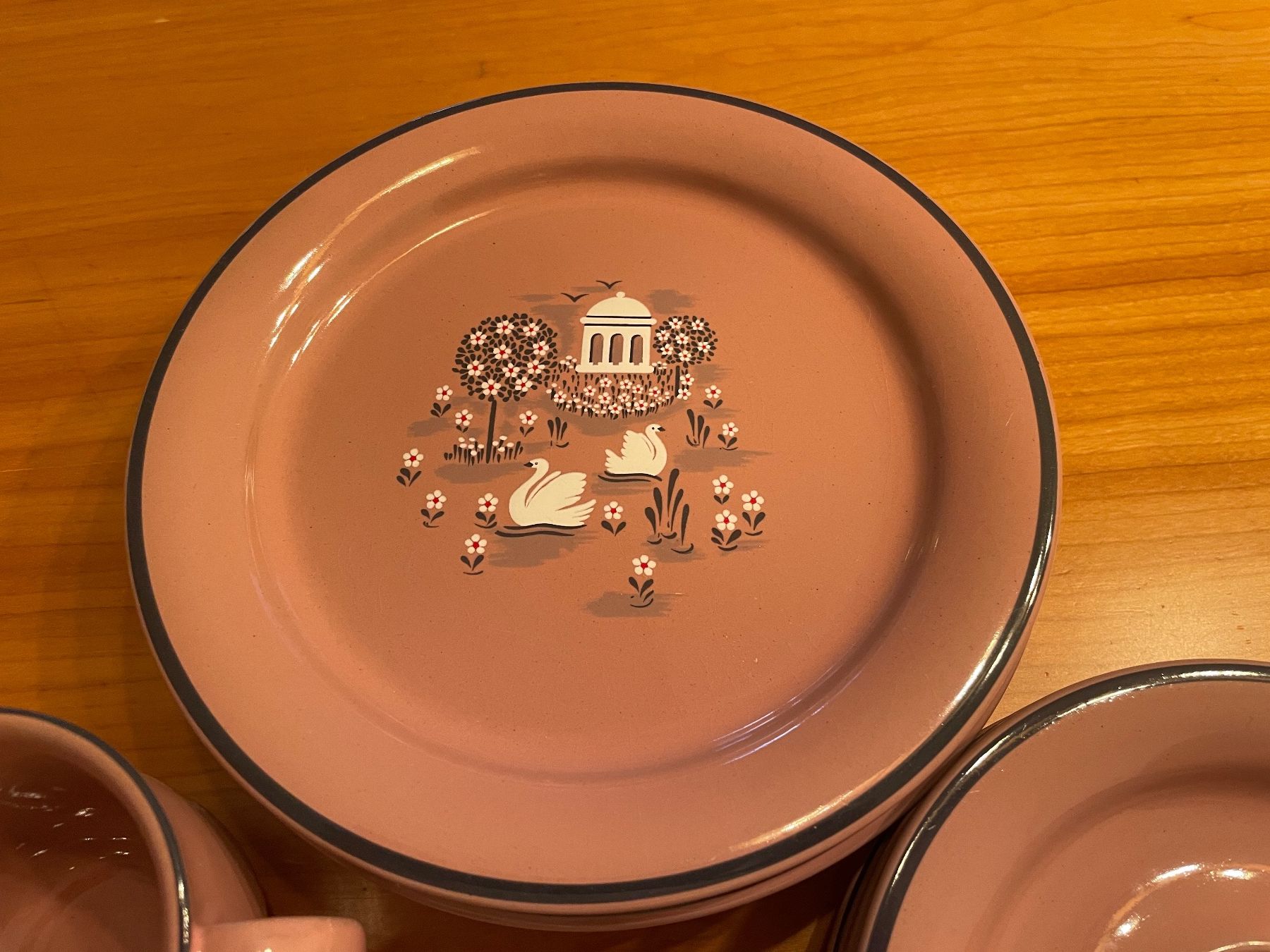 Services de table: Kaffeetassen und Teller Set – D'occasion à Russikon par dan_92yd 2