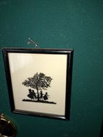 Scherenschnitt-Bild, Kinder unter Baum, gerahmt, antik