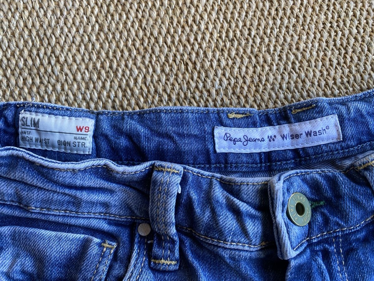Pepe Jeans Jeans: Pepe Jeans Mom. Taille 27 – Usato da Vercorin venduto da Forest0 2