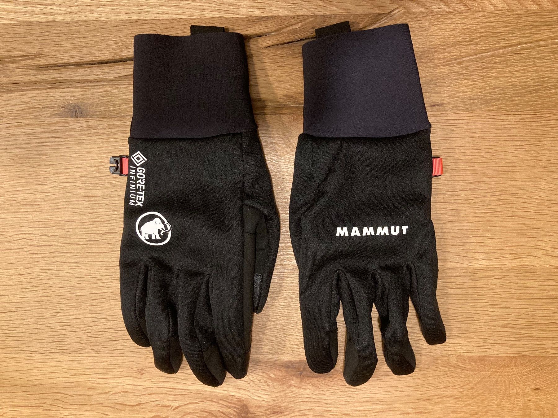 Mammut Guanti & manicotti: Astro Glove Allround-Handschuhe Mammut – Usato da Brugg AG venduto da Skialper