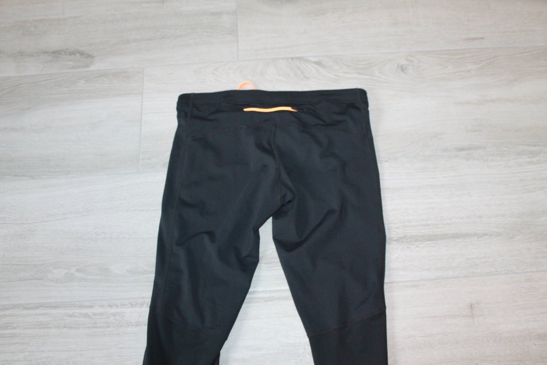 Asics Leggings: Leggins ASICS taille S – Usato da Chez-le-Bart venduto da jasse 1
