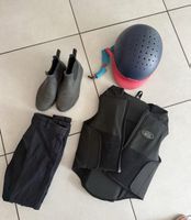 Reitset: Helm, Weste, Hose und Stiefel Kinder 140 cm 
