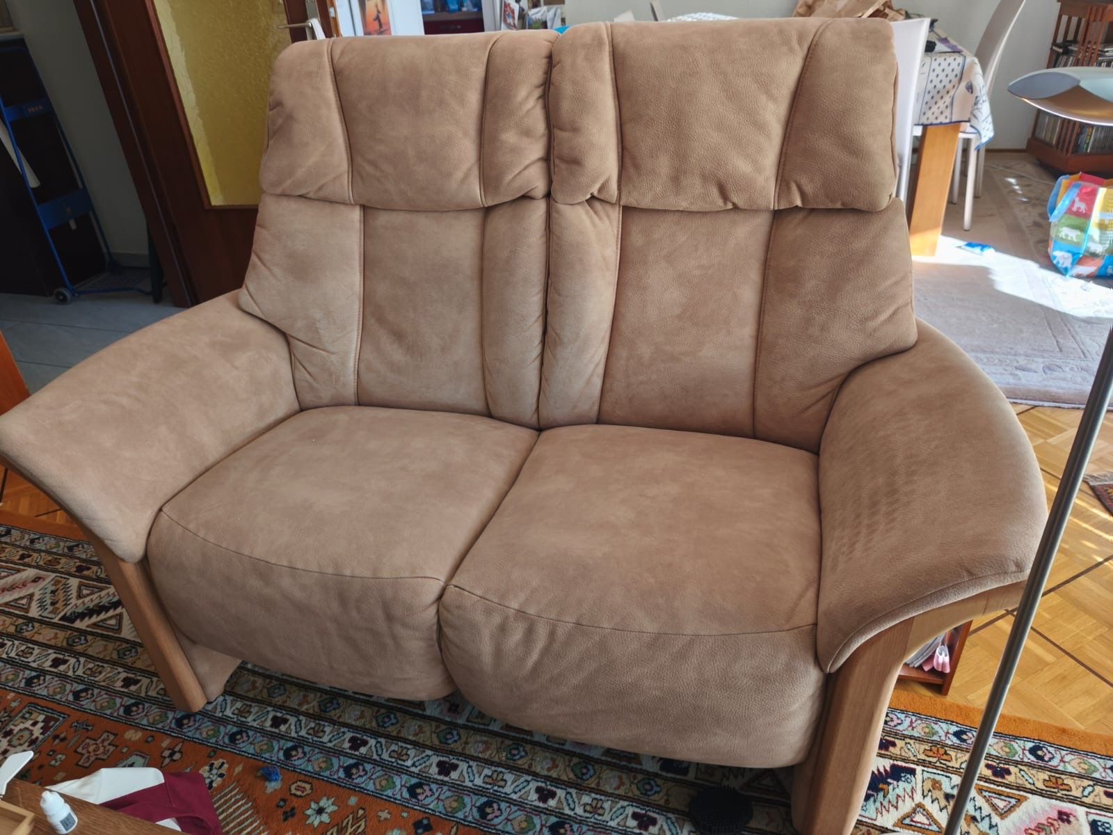 Sofas: Sofa Beige Stoff 2-Sitzer – Gebraucht aus Ecublens VD von Pilloud 2