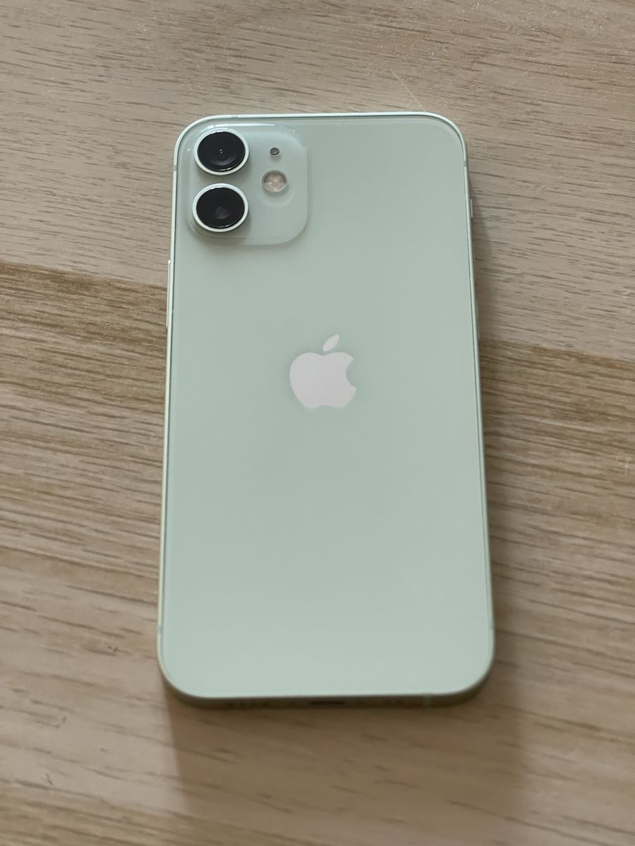 Apple Telefoni cellulari / Smartphones: IPhone 12 mini 64gb – Usato da Biel/Bienne venduto da ham_wf9n