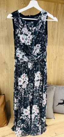 Neues Swingkleid Gr.34, NP 130Fr.