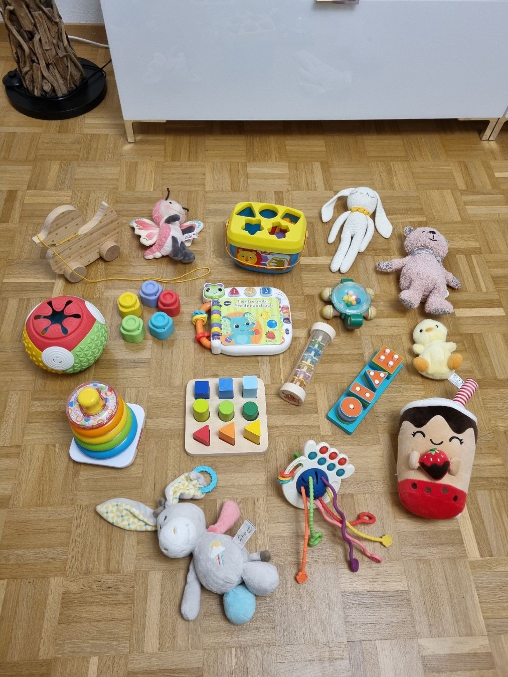 Giocattoli: Sehr gut erhaltene Babyspielsachen – Usato da Rüti ZH venduto da CananK.