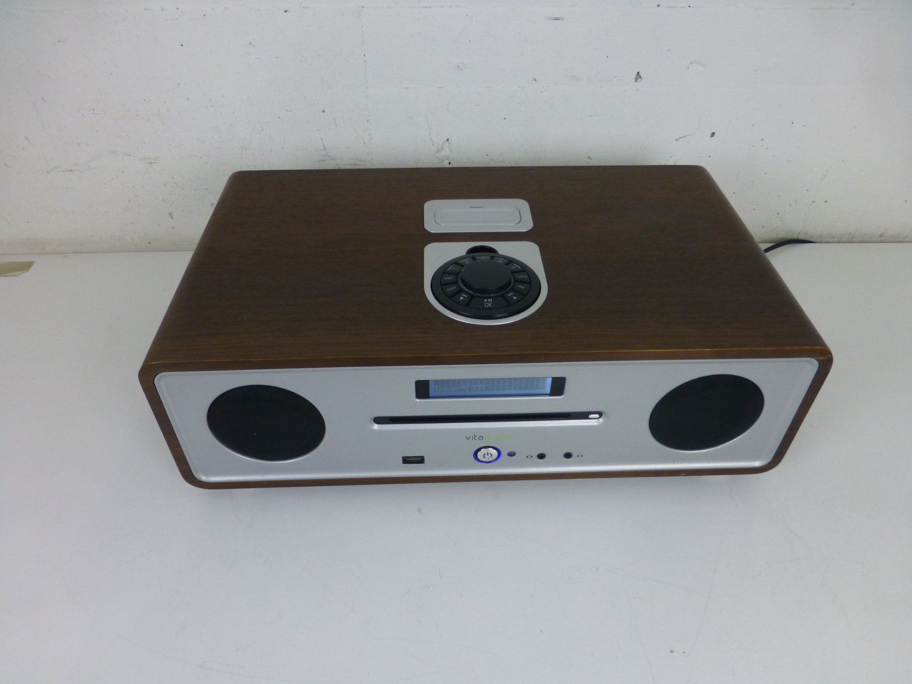 Ruark Lettore multimediale & Streamer: Vita Audio R4 DAB+ defekt – Difettoso da Fahrweid venduto da gruenezahn 1