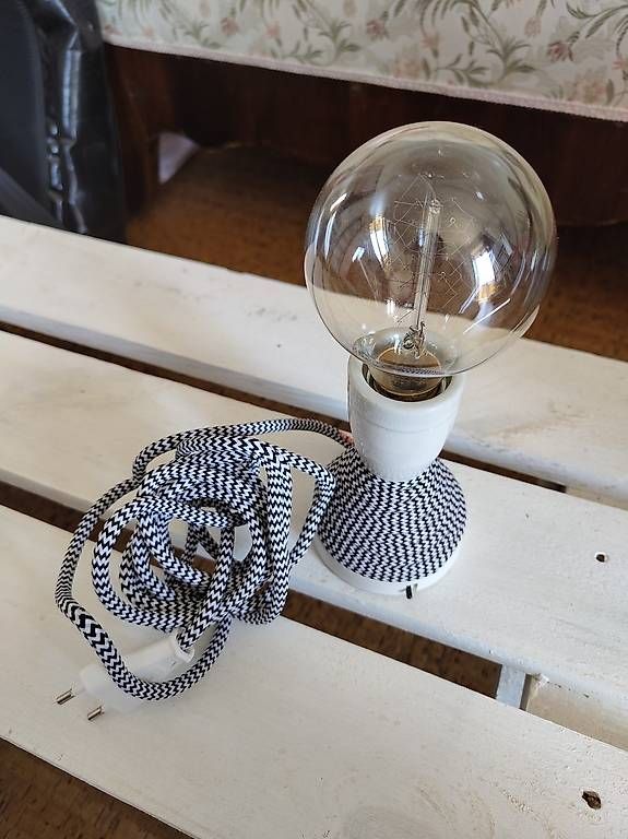 Lampade: NUD Lampada design – Usato da Biasca venduto da val_camo93