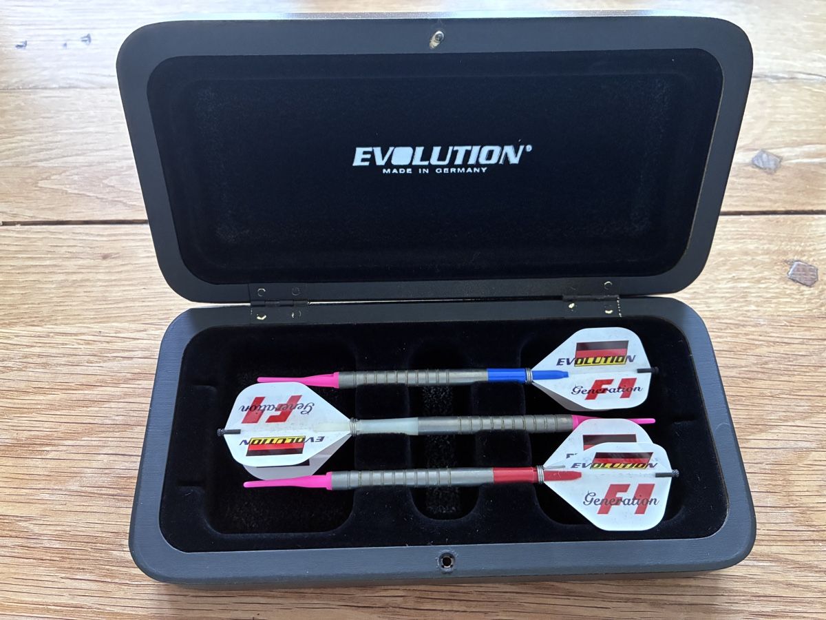 Dart: Evolution E-Dart F1 Set – Neu (gemäss Beschreibung) aus Neunkirch von Steff74