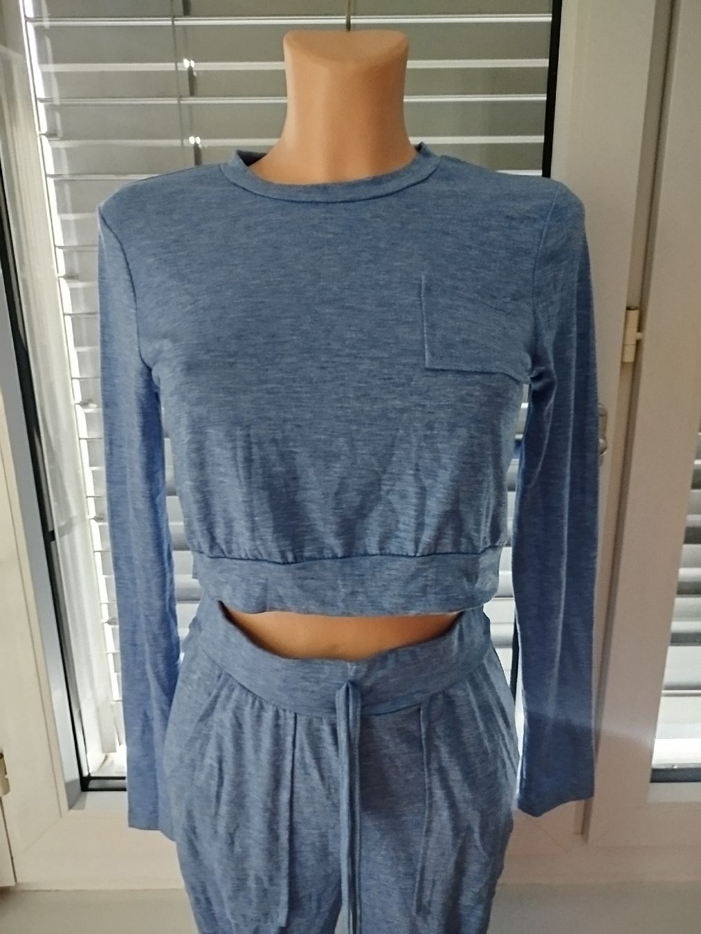 Completi & Tailleur: Set aus Bluse und Hose, Größe S – Nuovo (secondo la descrizione) da Wauwil venduto da Sanczeza 3