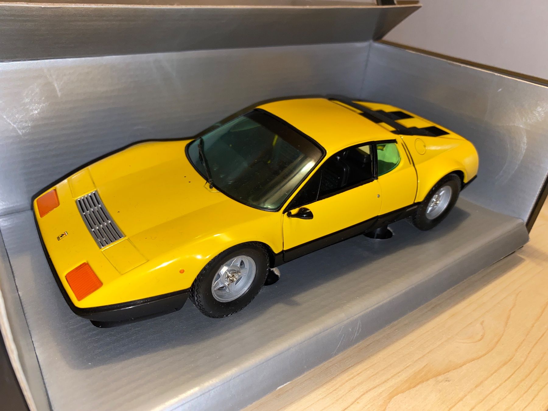 Ferrari Modellini d'auto: Ferrari 512 BB Monospecchio 1/18 no Kyosho – Nuovo (secondo la descrizione) da Wohlen AG venduto da PrivatSammlung 1