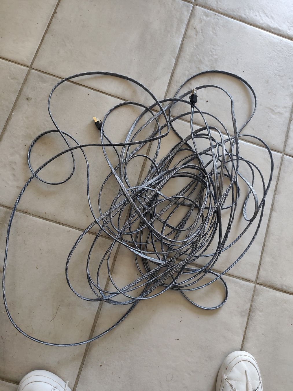Kabel: câble RJ45 20m, cat 7 plat – Neu (gemäss Beschreibung) aus Begnins von Bazar_Digital