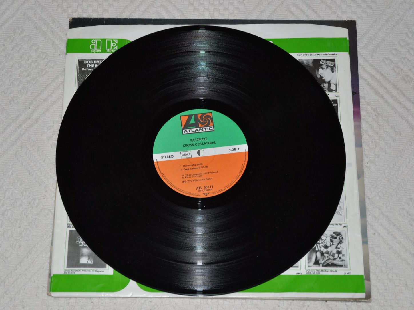 Dischi in vinile: LP Passport - Cross-Collateral – Usato da Boll venduto da Theodora15 5