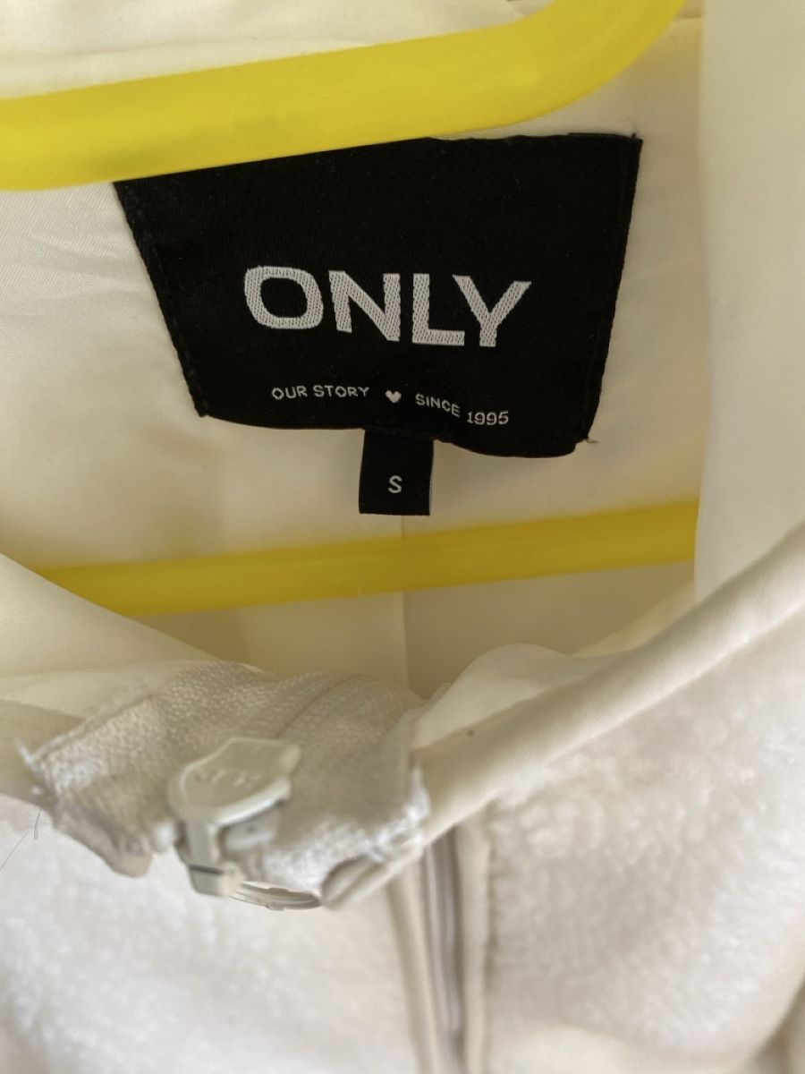 Only Giacche: Only Flauschige Jacke - S – Nuovo (secondo la descrizione) da Buchs SG venduto da mar_pfp5 1