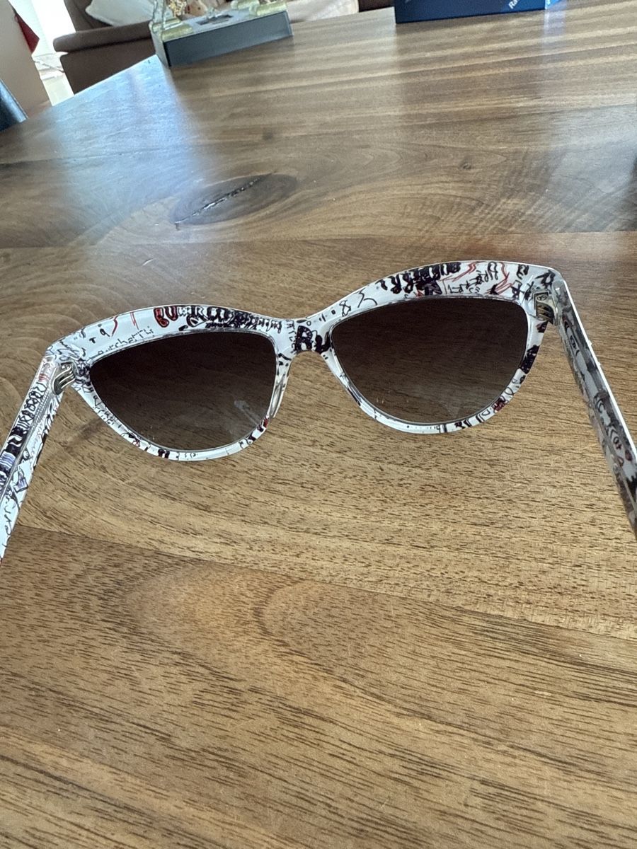 Brillen & Gläser: Burberry Sonnenbrille – Gebraucht aus Dietwil von schiwi 3