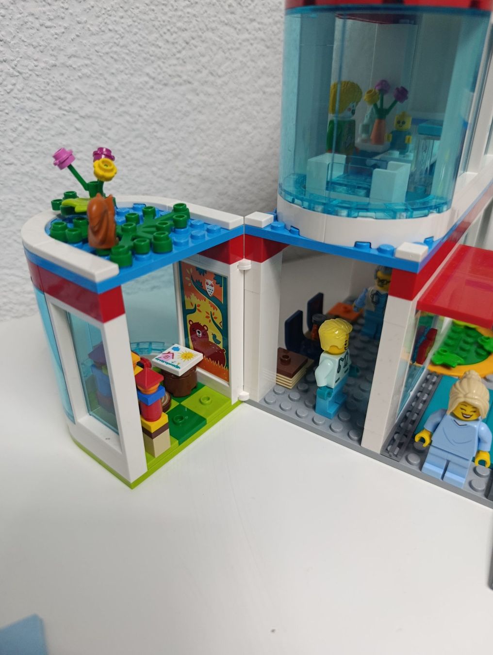 Lego Spielzeuge: Lego Krankenhaus – Gebraucht aus Rümlang von fae_5s7b 2