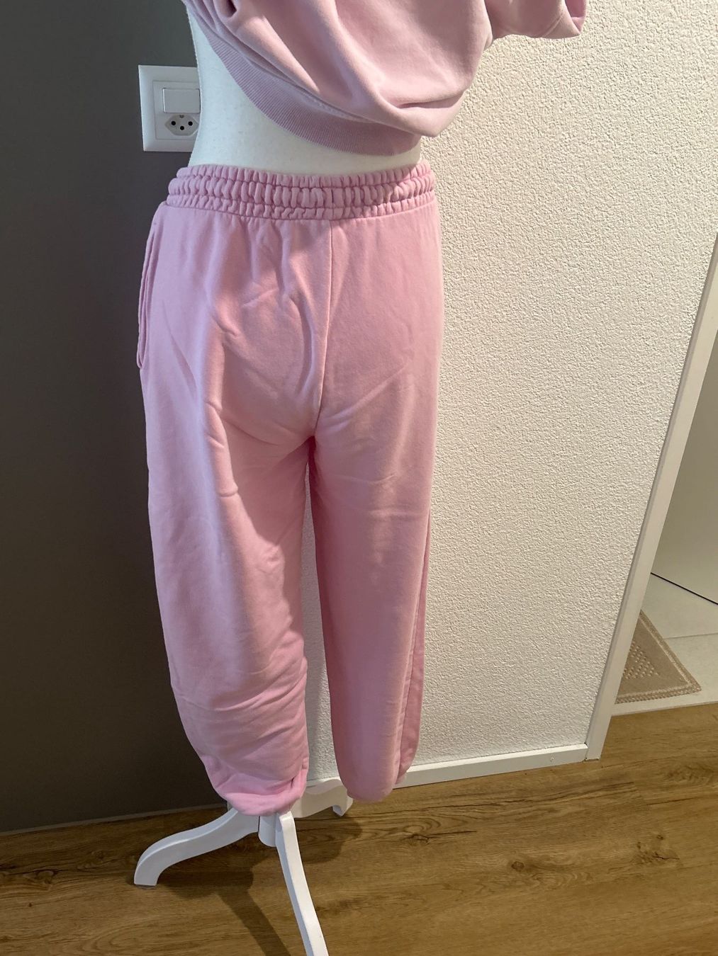 Pull&Bear Kleiderpakete: Damen Pullover mit Hose rosa von Pull&Bear Gr. S + M – Gebraucht aus Brunnen von Nala2929 4